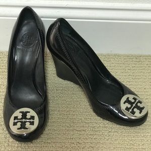 Tory Burch Patent Leather 4 inch Wedge in Size 7